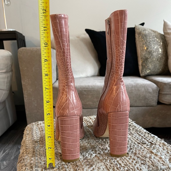 Pink alligator boots - Picture 5 of 5